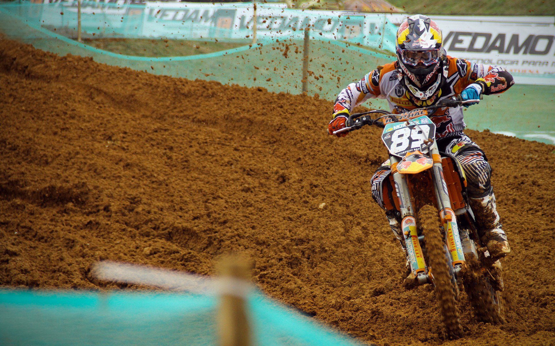 穆里尼奥与球迷互动化解误会，穆里尼奥踢球经历